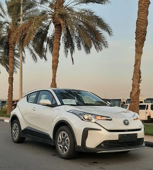 Toyota Izoa 2022 из ОАЭ — купить под ключ