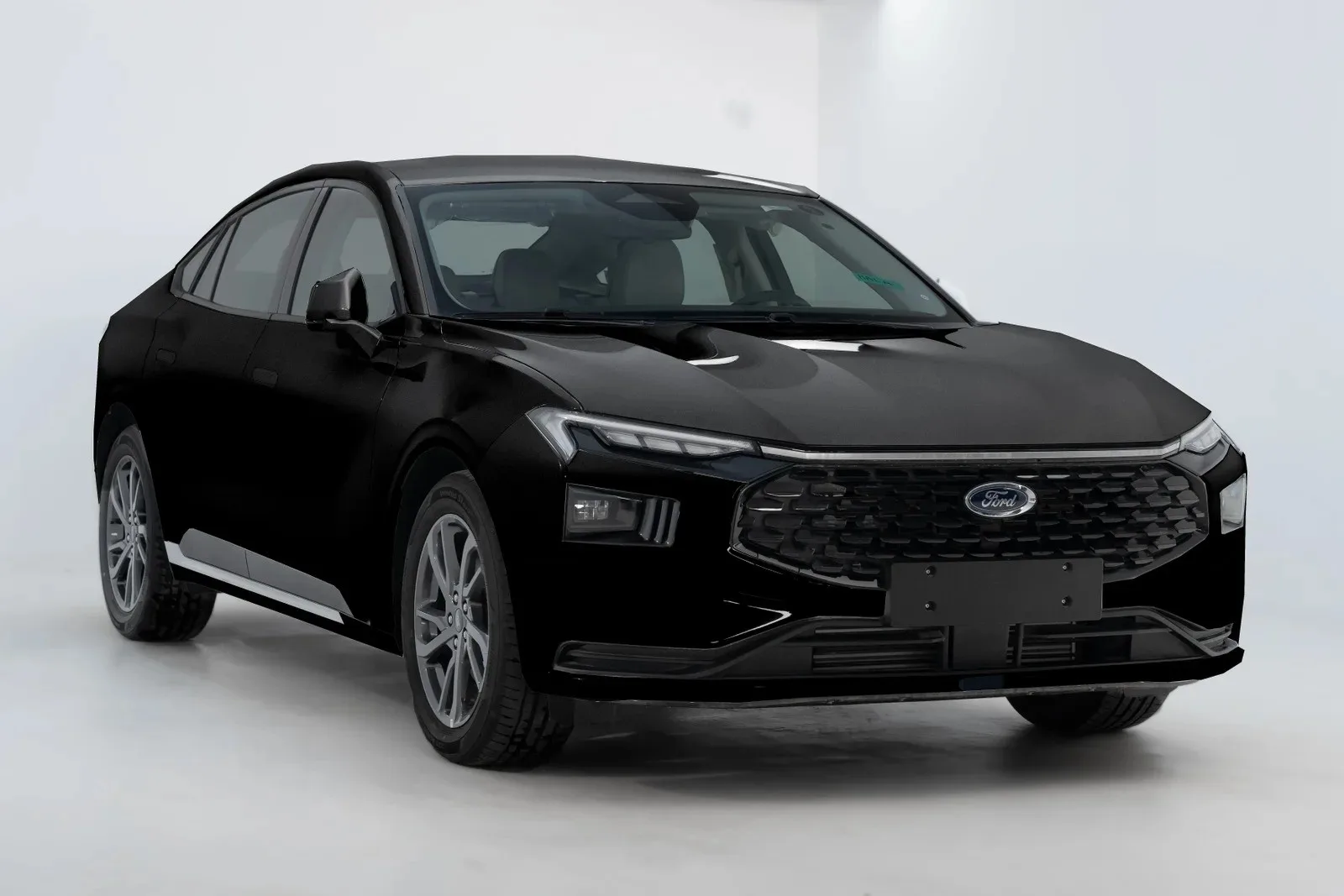 Ford Taurus 2026 из ОАЭ — купить под ключ