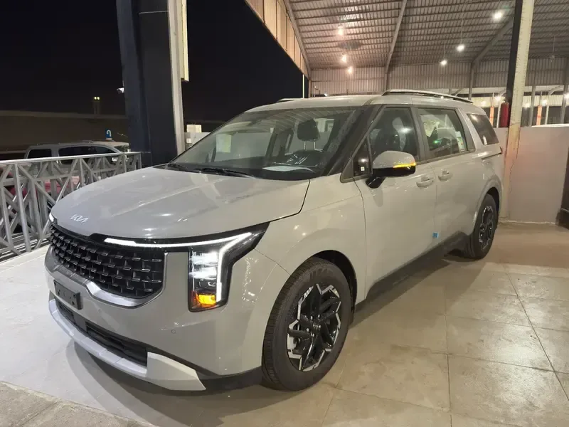 KIA Carnival 2025 из ОАЭ — купить под ключ