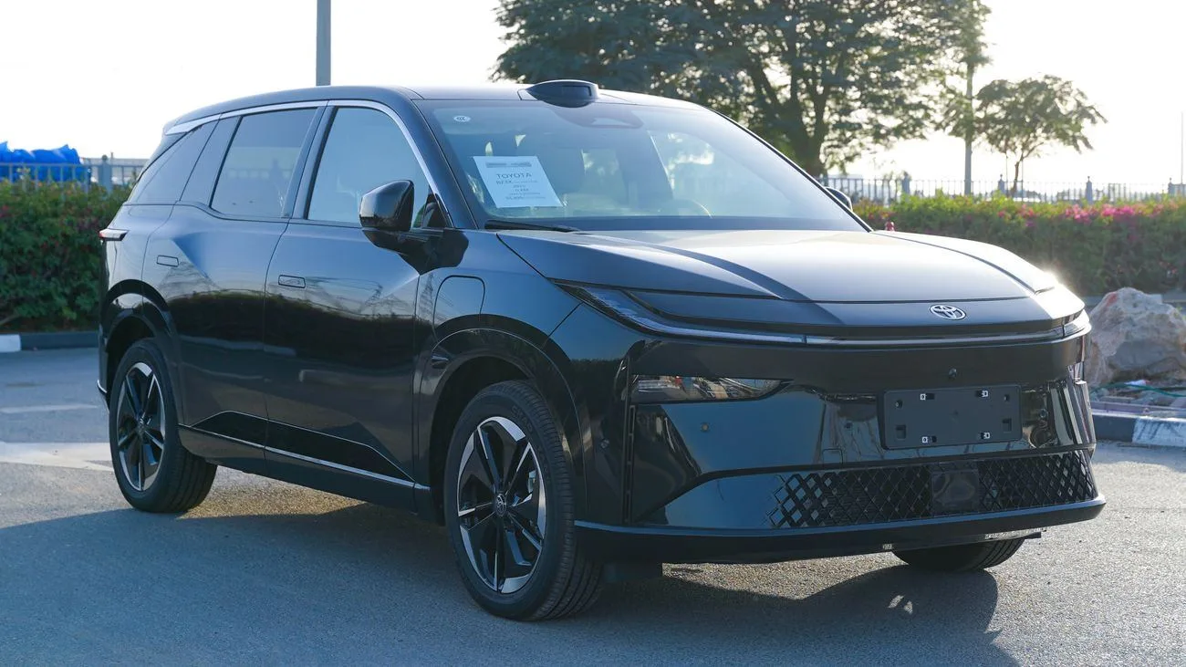 Toyota bZ3X 2025 из ОАЭ — купить под ключ