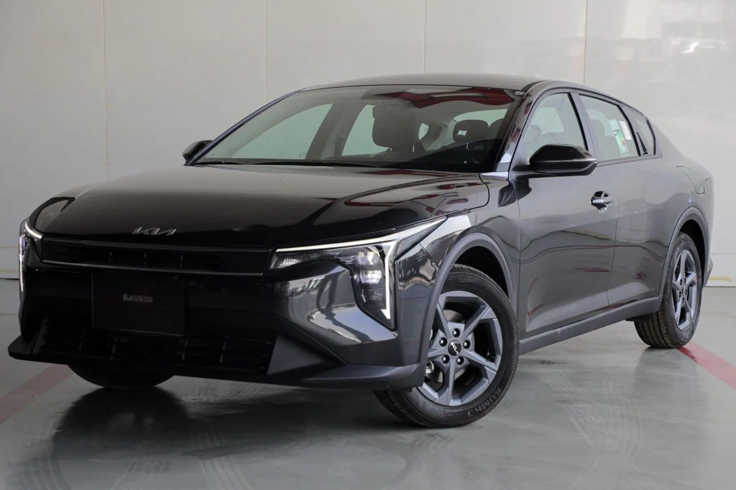 KIA K4 2026 из ОАЭ — купить под ключ
