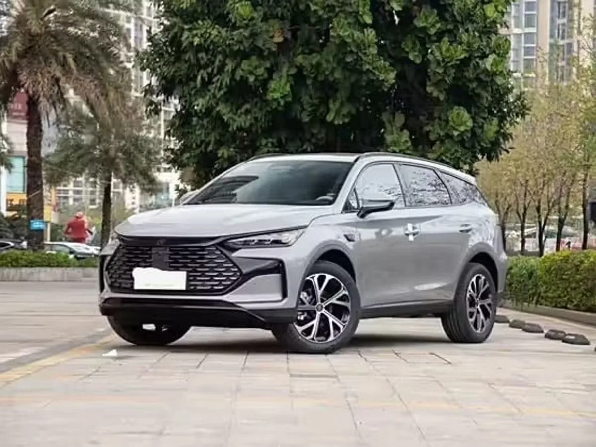 BYD Tang 2025 из ОАЭ — купить под ключ