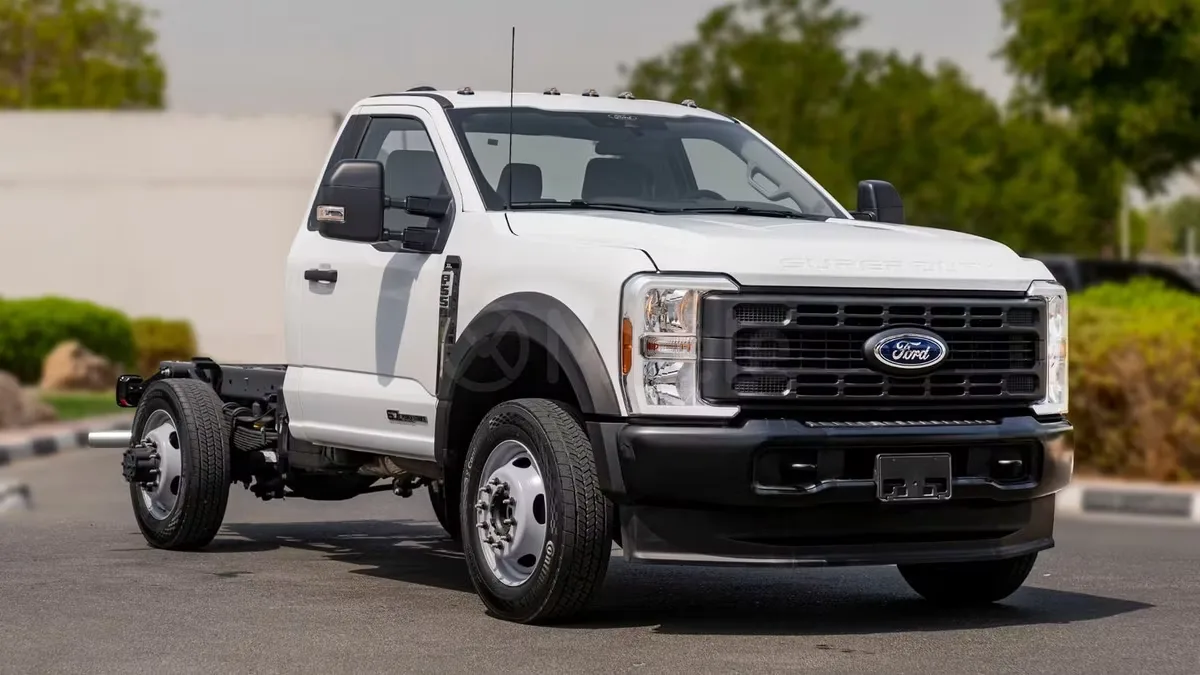 Ford F-550 2025 из ОАЭ — купить под ключ