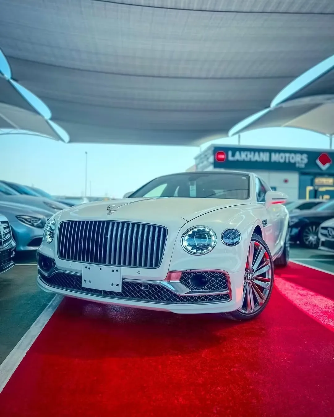 Bentley Flying Spur 2024 из ОАЭ — купить под ключ