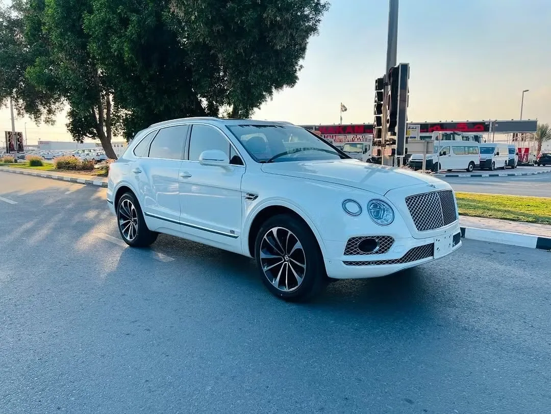 Bentley Bentayga 2017 из ОАЭ — купить под ключ
