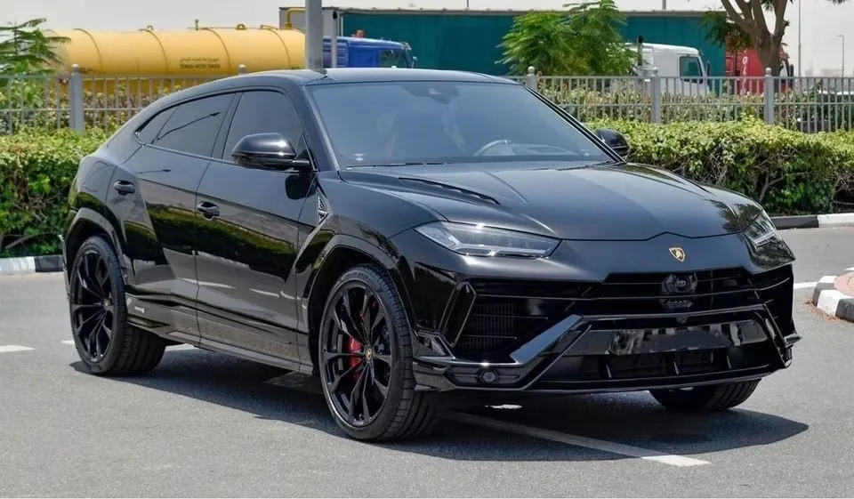 Lamborghini Urus 2023 из ОАЭ — купить под ключ