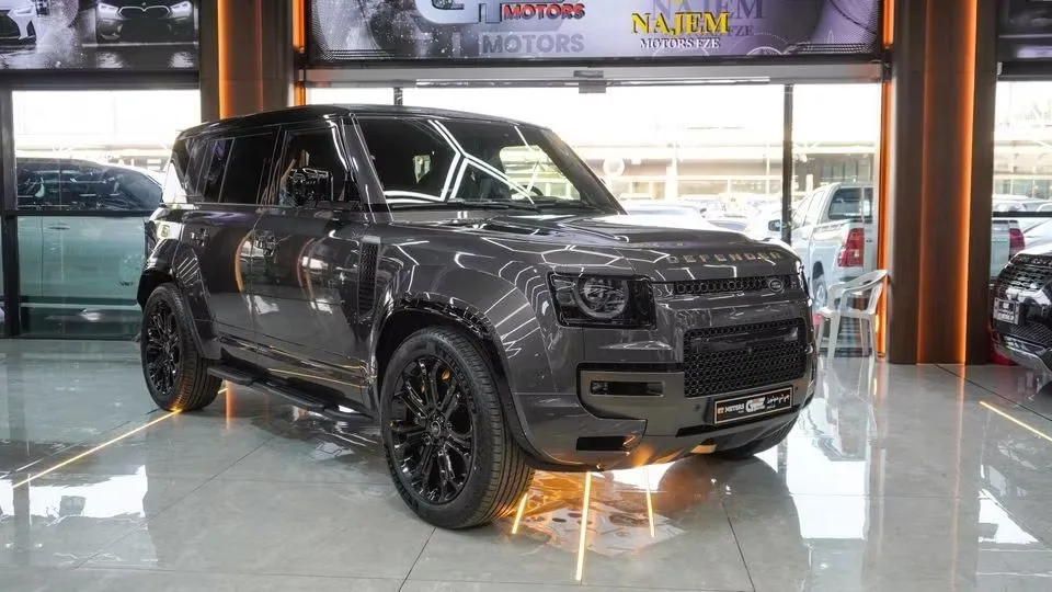 Land Rover Defender 2025 из ОАЭ — купить под ключ