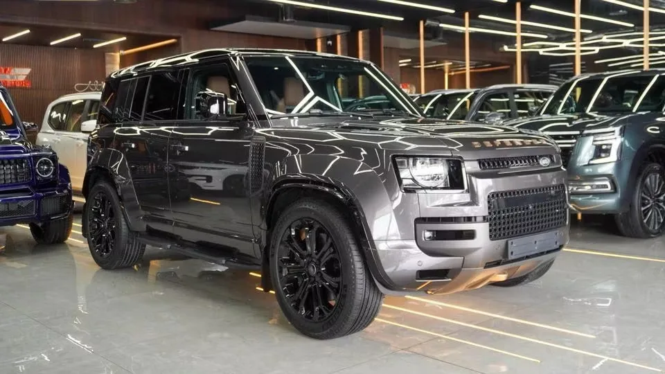 Land Rover Defender 2025 из ОАЭ — купить под ключ