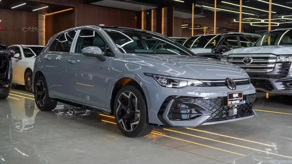 Volkswagen Golf R 2025 из ОАЭ — купить под ключ