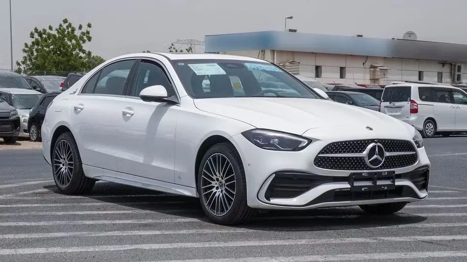 Mercedes-Benz C-Class 2025 из ОАЭ — купить под ключ