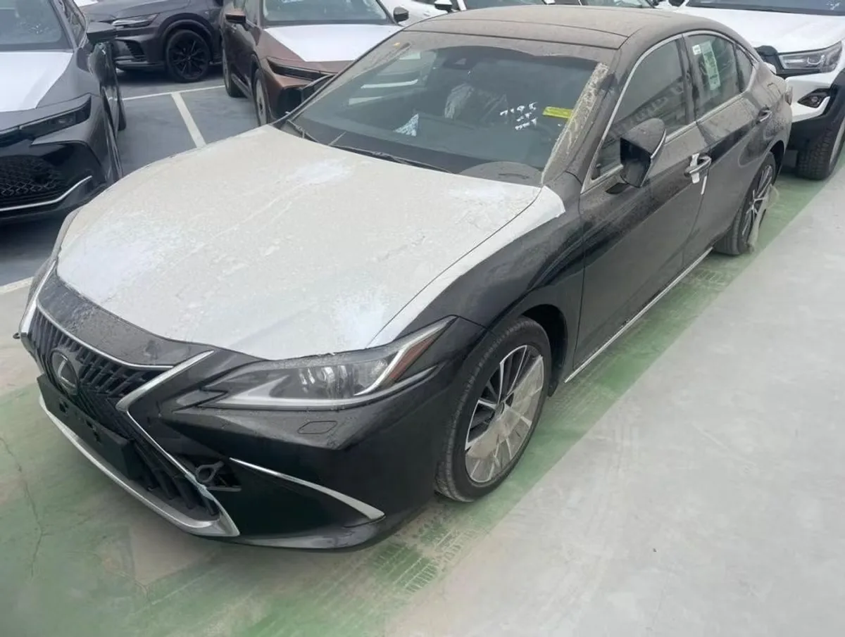 Lexus ES 2024 из ОАЭ — купить под ключ