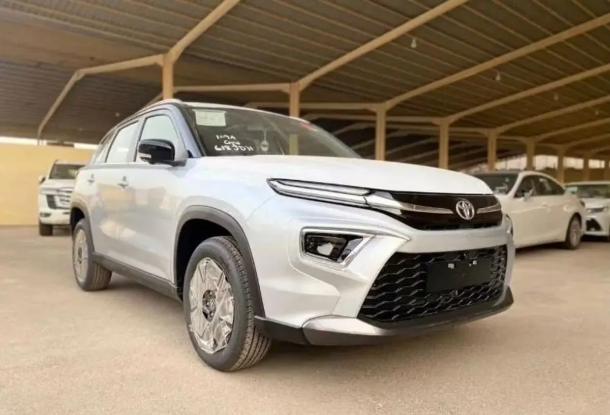 Toyota Urban Cruiser 2023 из ОАЭ — купить под ключ