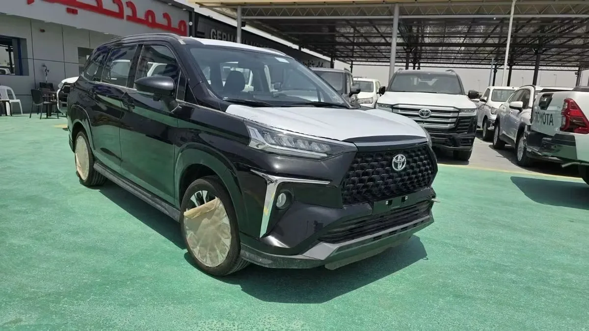 Toyota Veloz 2025 из ОАЭ — купить под ключ