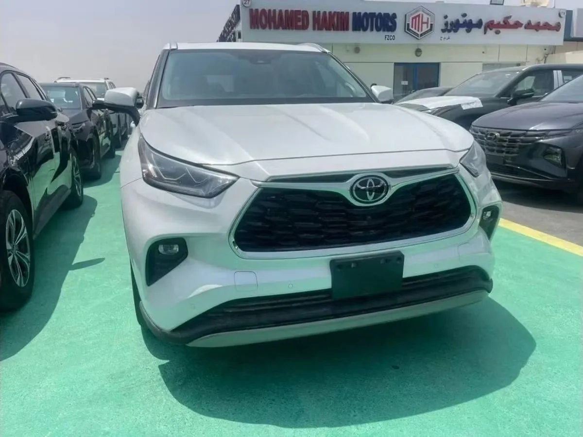 Toyota Highlander 2024 из ОАЭ — купить под ключ