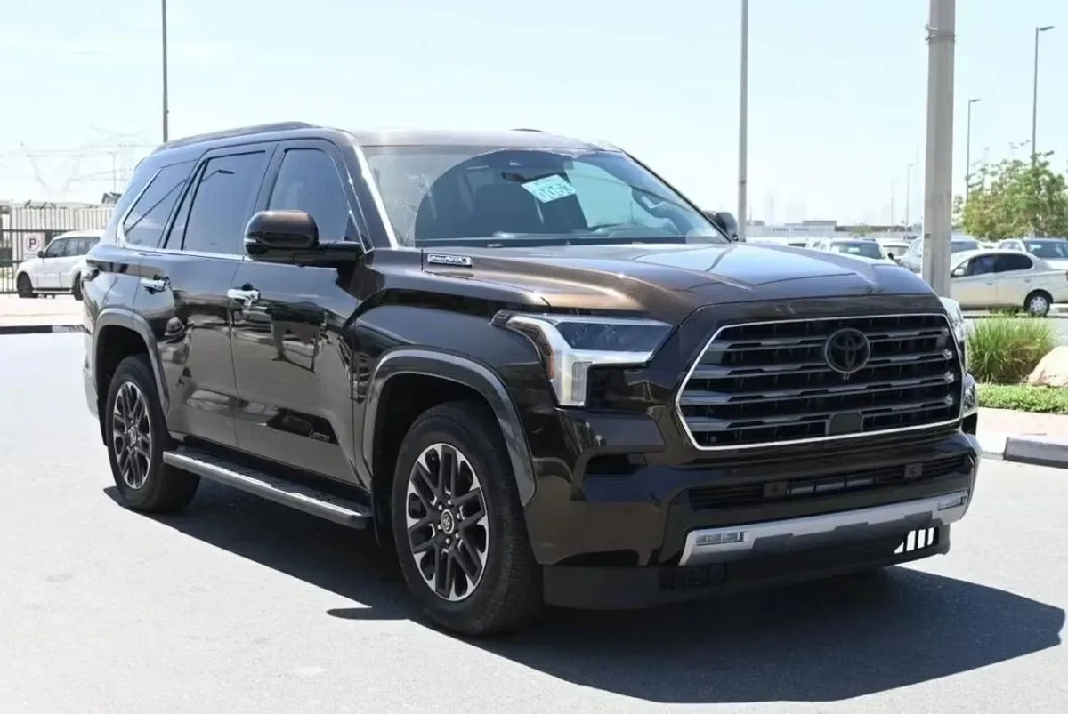 Toyota Sequoia 2024 из ОАЭ — купить под ключ