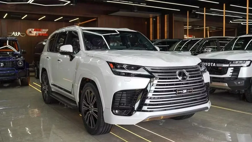 Lexus LX 2025 из ОАЭ — купить под ключ