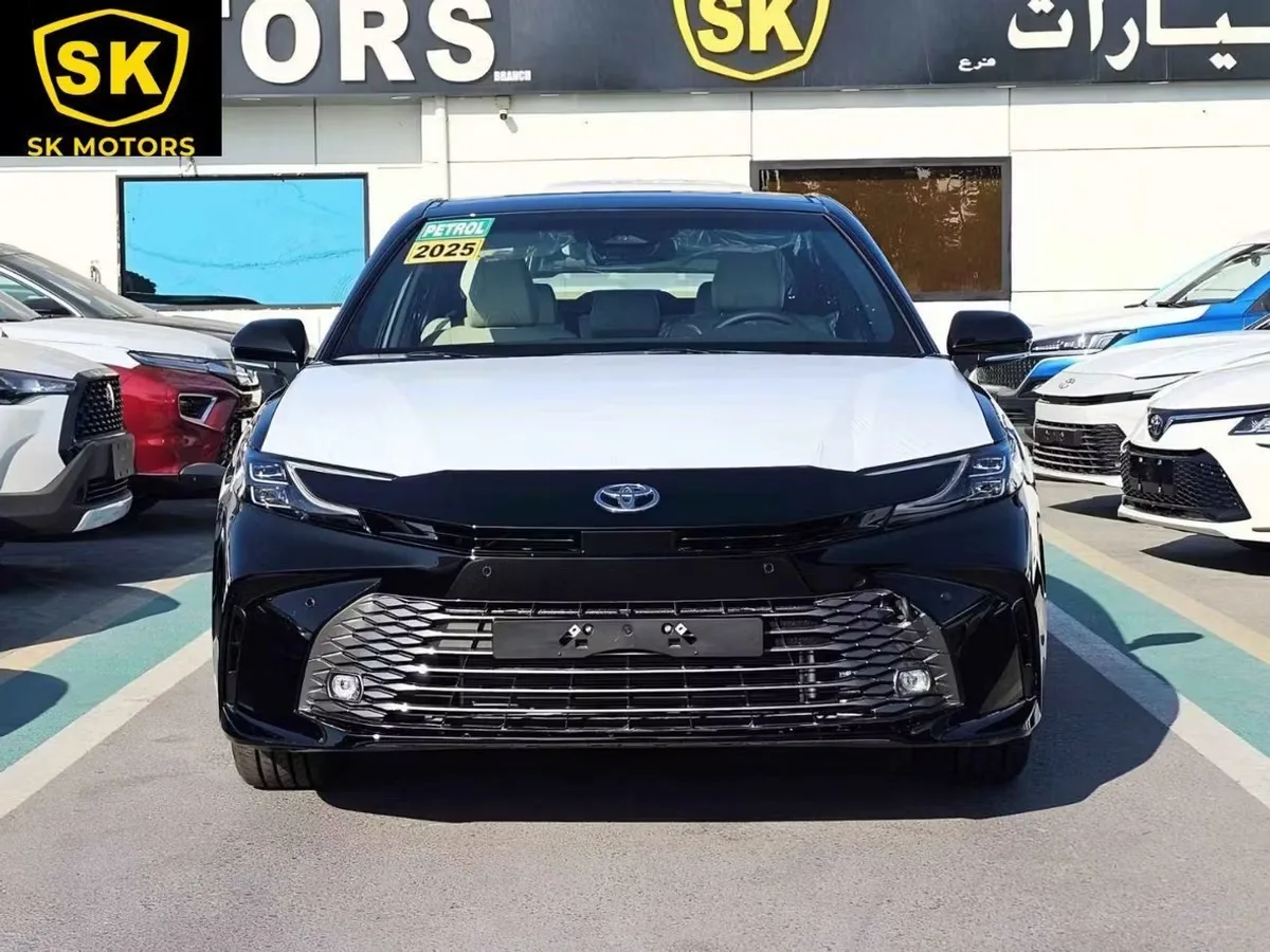 Toyota Camry 2025 из ОАЭ — купить под ключ