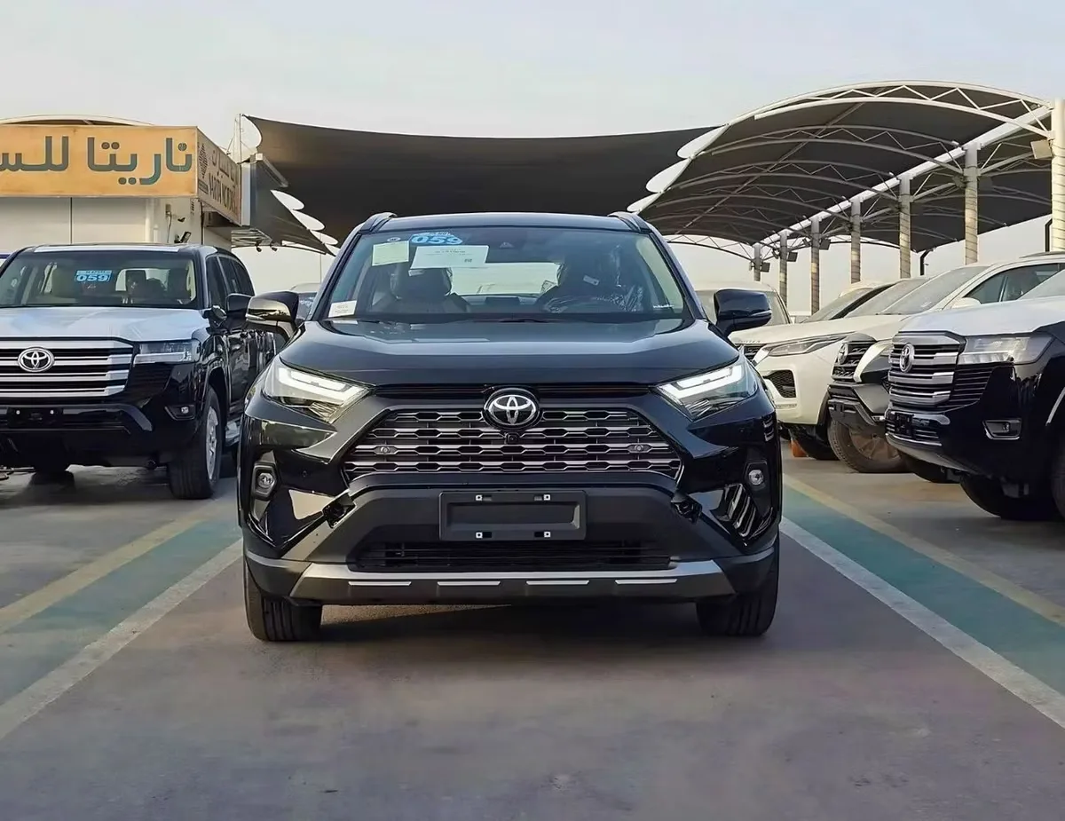 Toyota RAV4 2025 из ОАЭ — купить под ключ