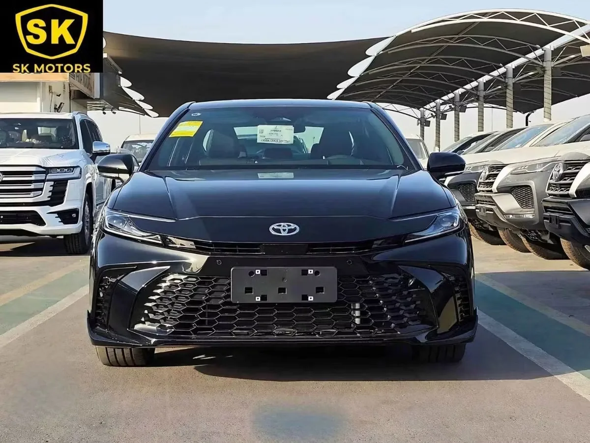 Toyota Camry 2025 из ОАЭ — купить под ключ