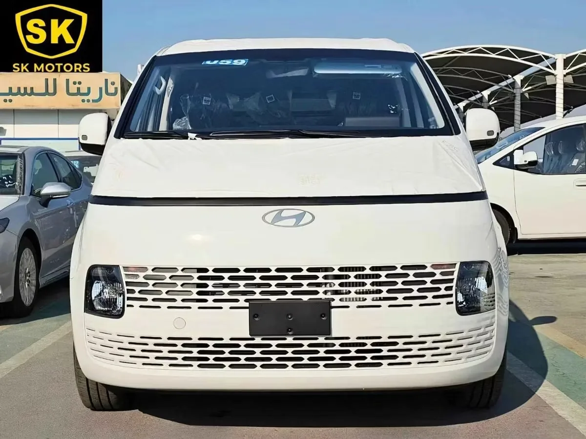 Hyundai Staria 2025 из ОАЭ — купить под ключ