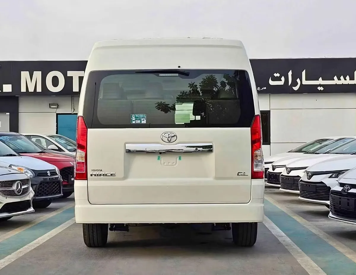 Toyota HiAce 2025 из ОАЭ — купить под ключ