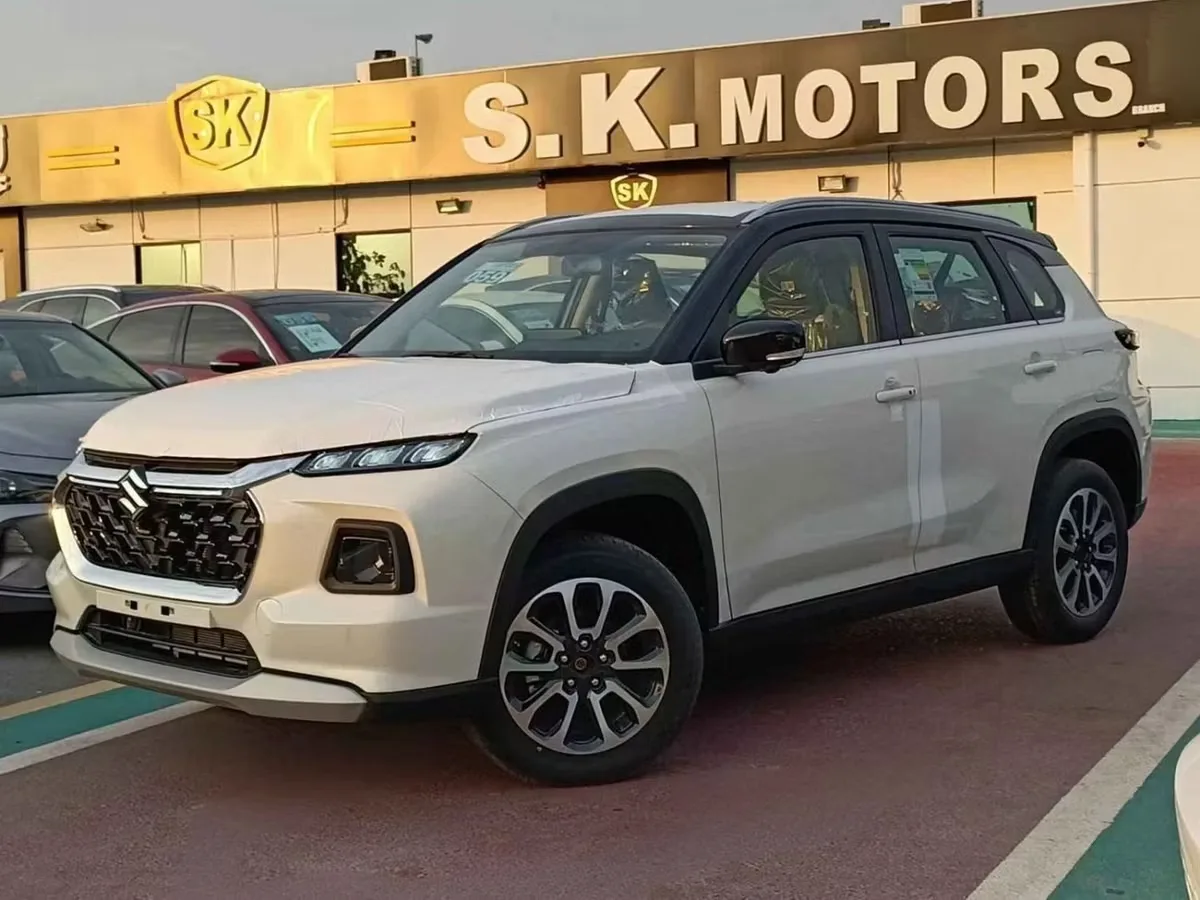 Suzuki Grand Vitara 2023 из ОАЭ — купить под ключ