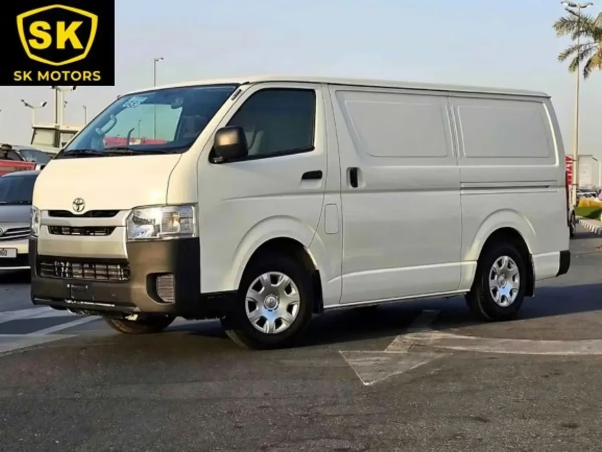 Toyota HiAce 2022 из ОАЭ — купить под ключ