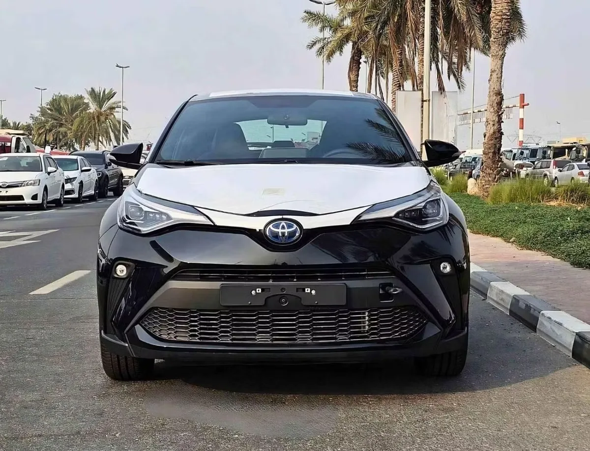 Toyota C-HR 2023 из ОАЭ — купить под ключ