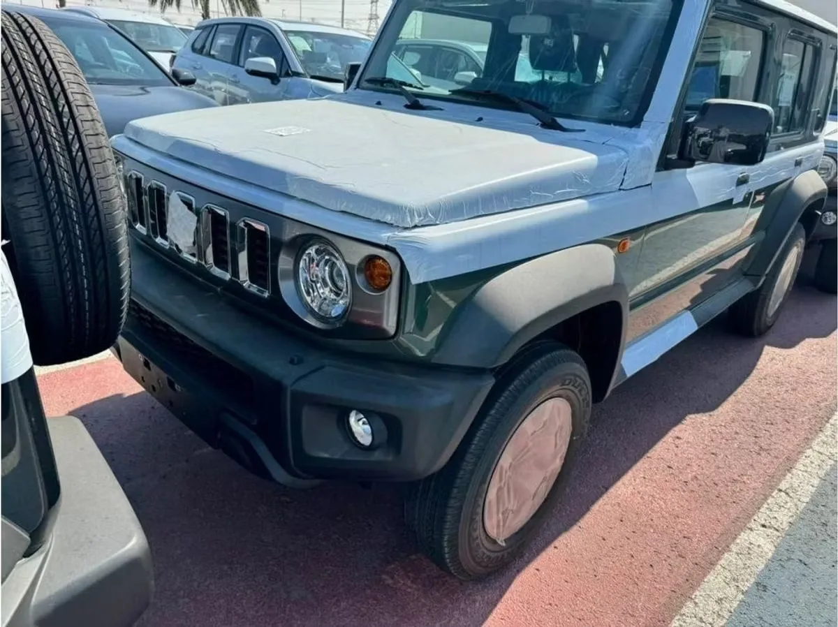 Suzuki Jimny 2024 из ОАЭ — купить под ключ