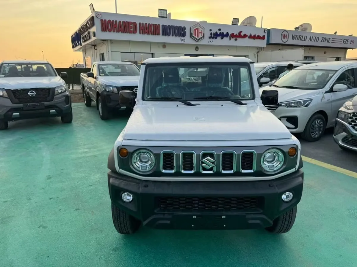 Suzuki Jimny 2025 из ОАЭ — купить под ключ