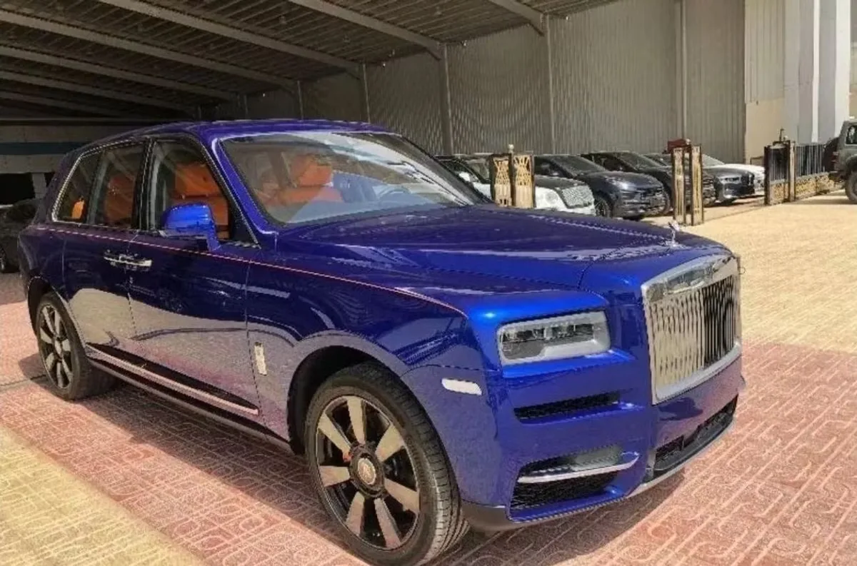 Rolls-Royce Cullinan 2024 из ОАЭ — купить под ключ