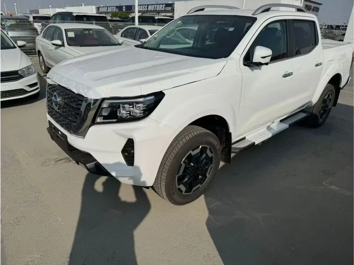 Nissan Navara (Frontier) 2023 из ОАЭ — купить под ключ