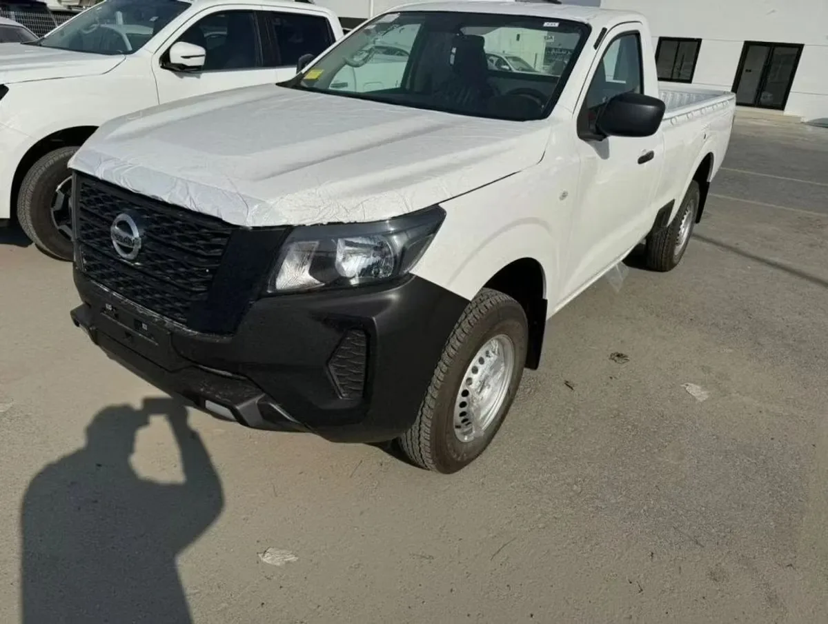 Nissan Navara (Frontier) 2023 из ОАЭ — купить под ключ