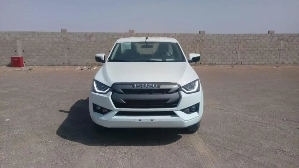Isuzu D-Max 2025 из ОАЭ — купить под ключ