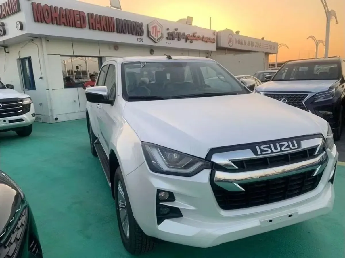 Isuzu D-Max 2025 из ОАЭ — купить под ключ