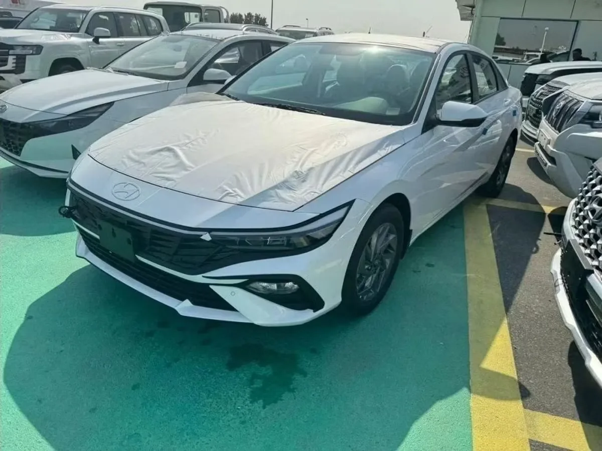 Hyundai Elantra 2025 из ОАЭ — купить под ключ