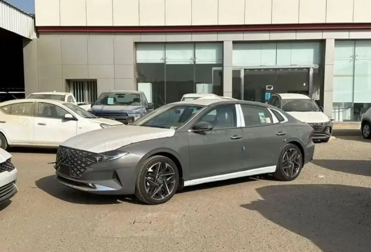 Hyundai Azera 2023 из ОАЭ — купить под ключ