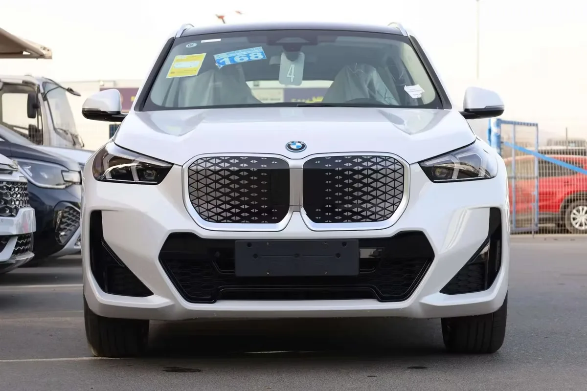 BMW iX1 2025 из ОАЭ — купить под ключ