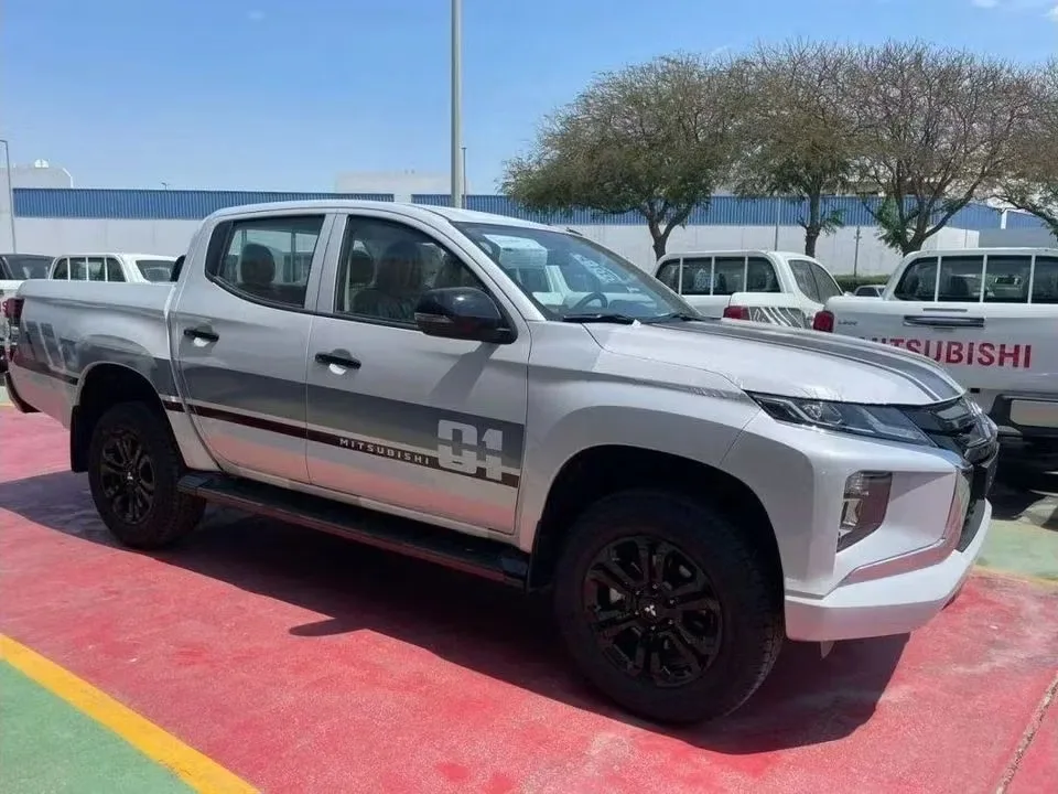 Mitsubishi L200 2023 из ОАЭ — купить под ключ