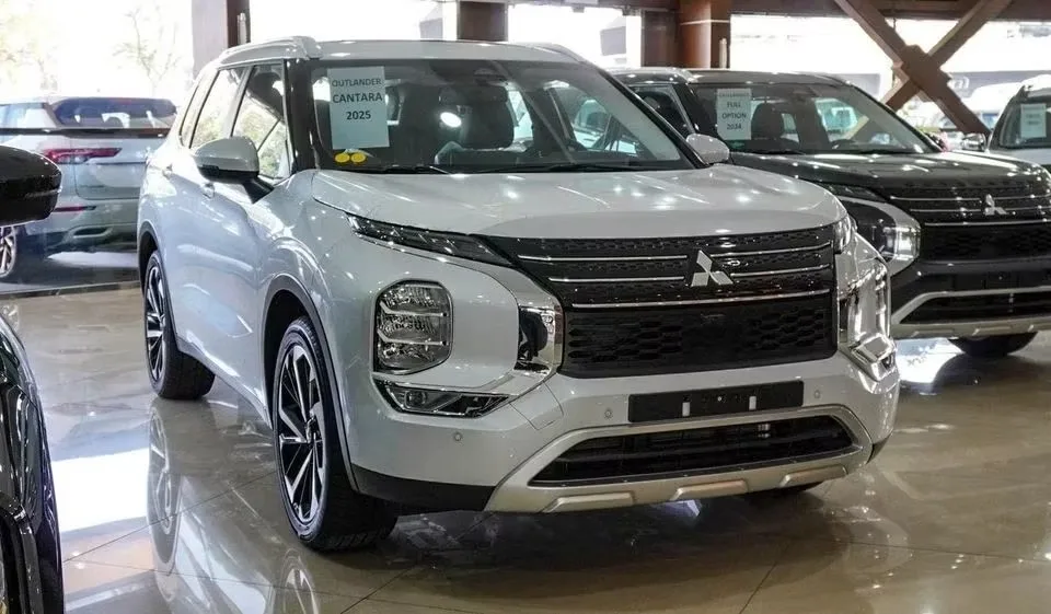 Mitsubishi Outlander 2025 из ОАЭ — купить под ключ