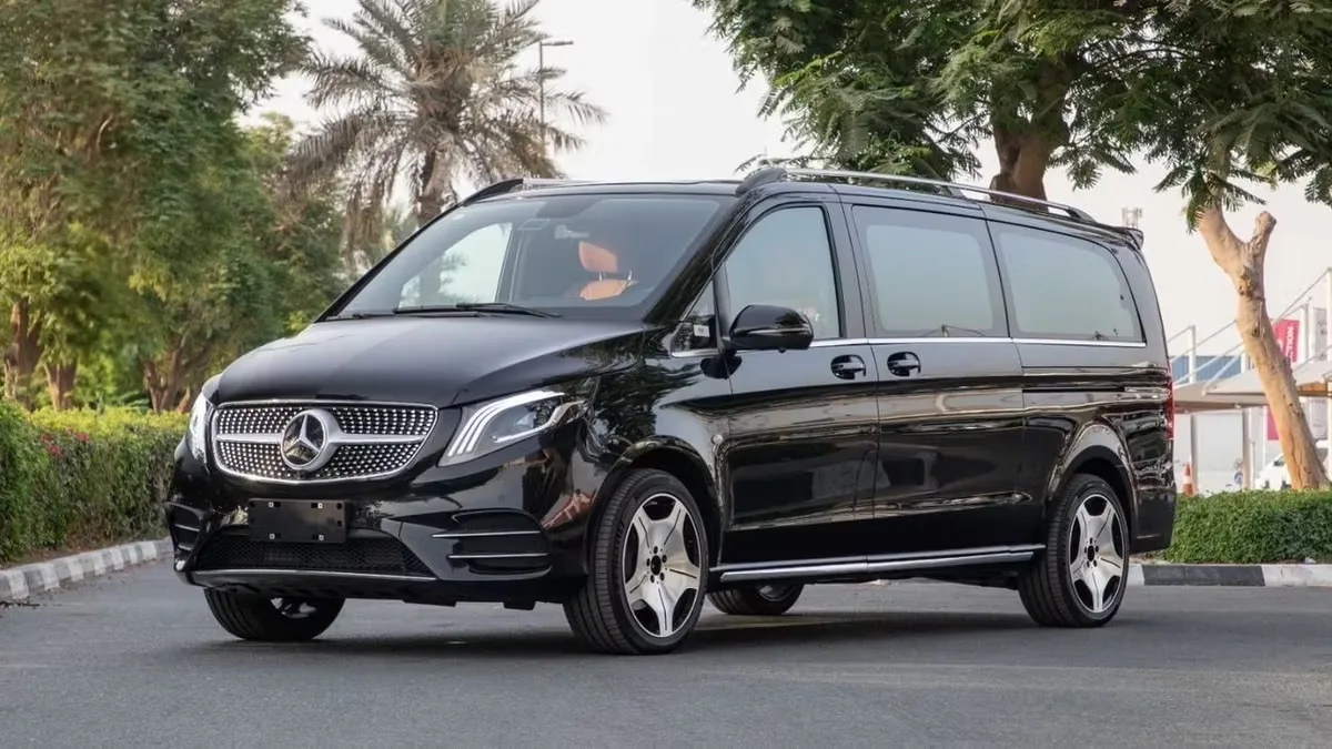 Mercedes-Benz V-Class 2023 из ОАЭ — купить под ключ