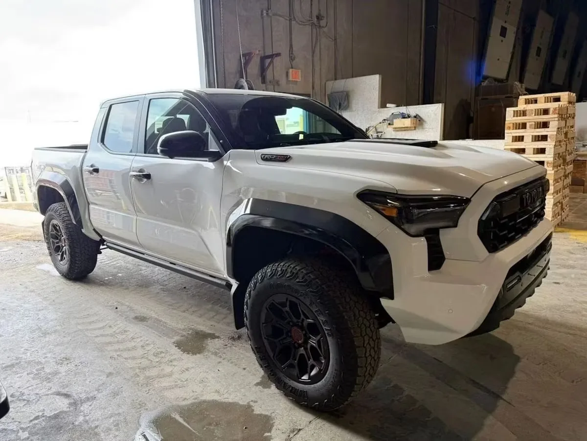 Toyota Tacoma 2025 из ОАЭ — купить под ключ