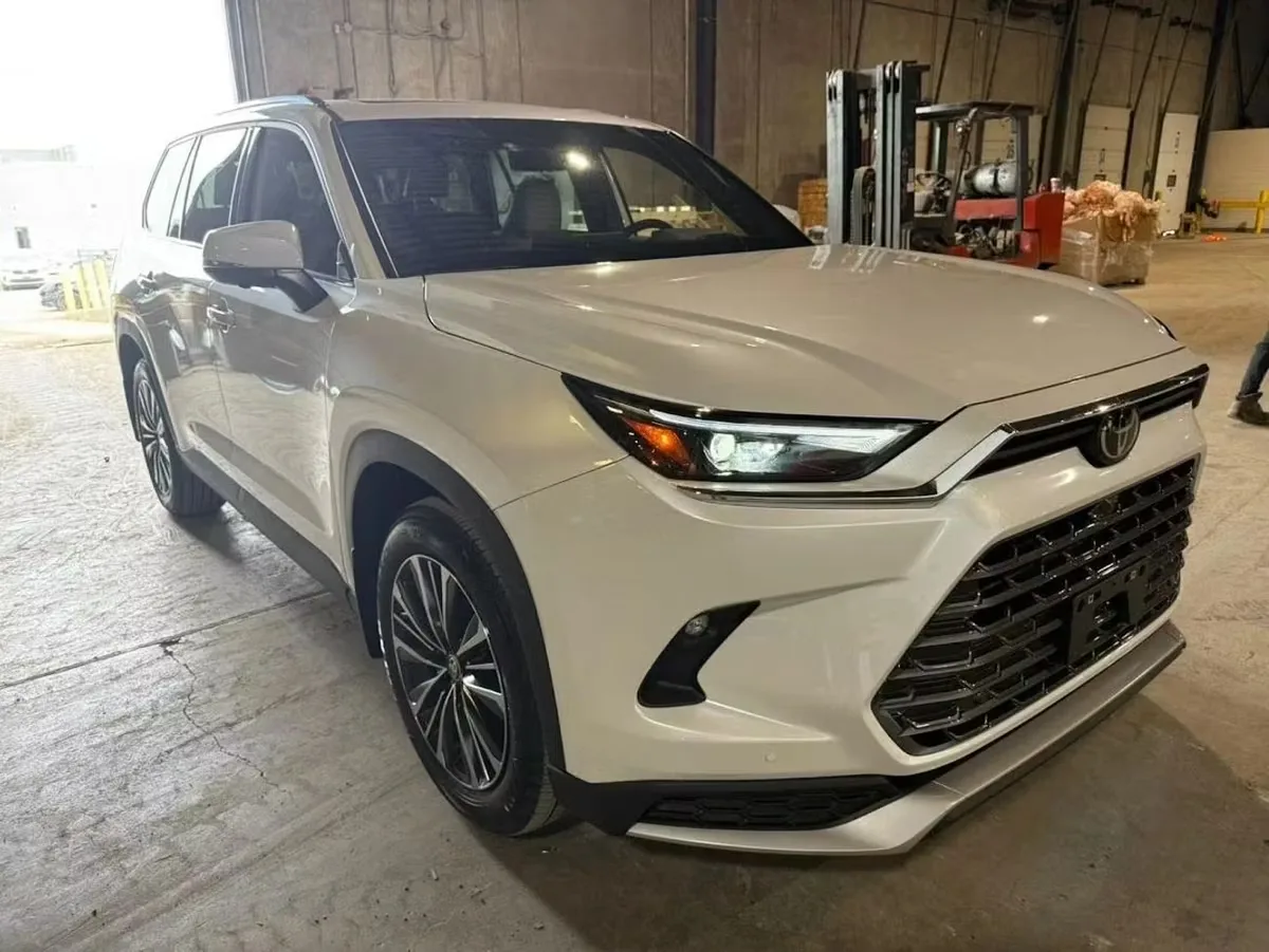 Toyota Grand Highlander 2025 из ОАЭ — купить под ключ
