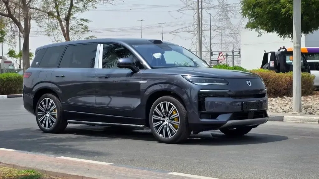 Denza N9 2025 из ОАЭ — купить под ключ