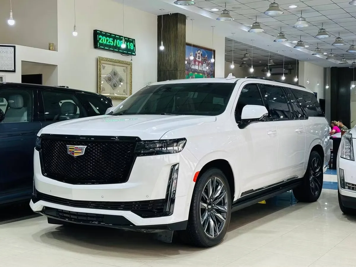 Cadillac Escalade 2024 из ОАЭ — купить под ключ