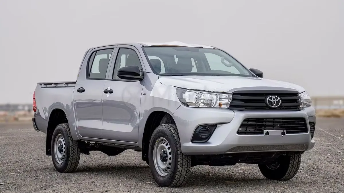Toyota Hilux 2025 из ОАЭ — купить под ключ