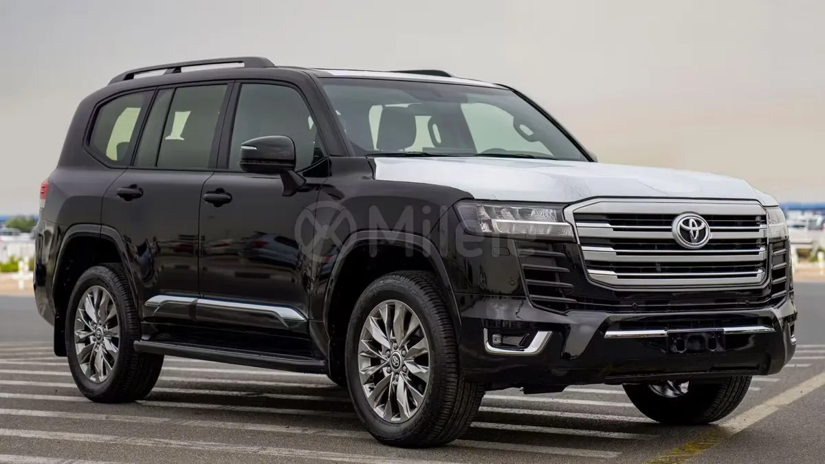 Toyota Land Cruiser 2024 из ОАЭ — купить под ключ