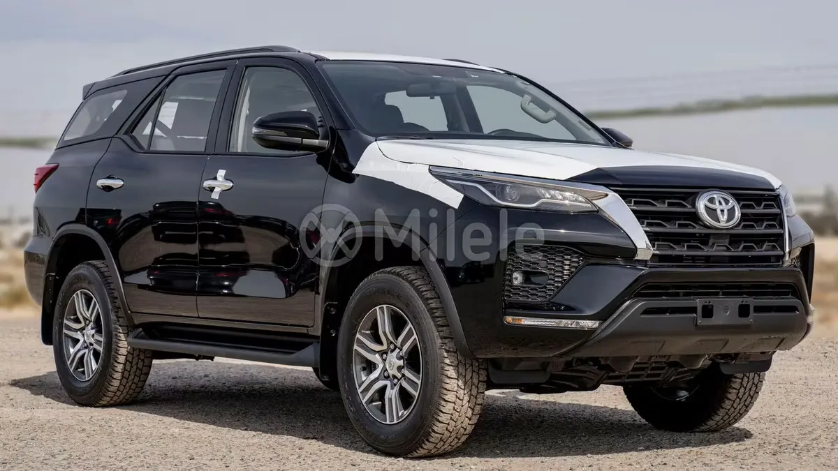 Toyota Fortuner 2025 из ОАЭ — купить под ключ