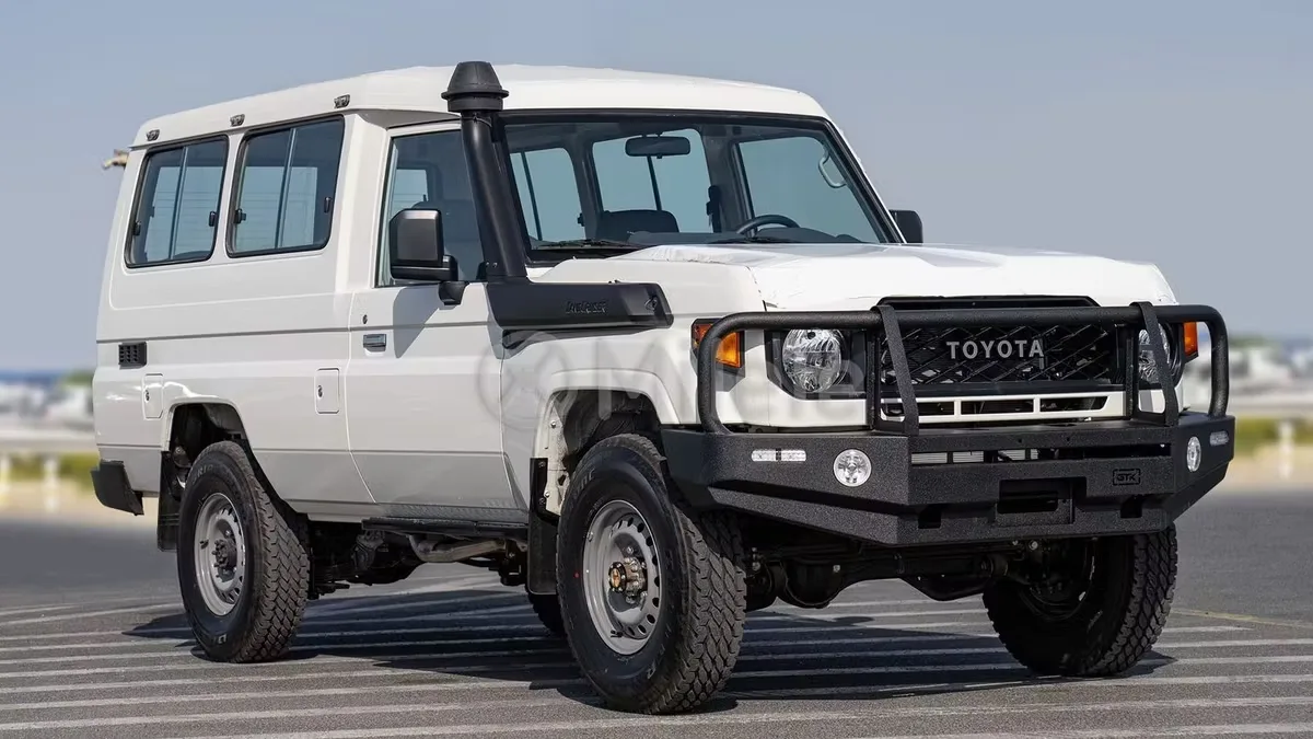 Toyota Land Cruiser 2024 из ОАЭ — купить под ключ