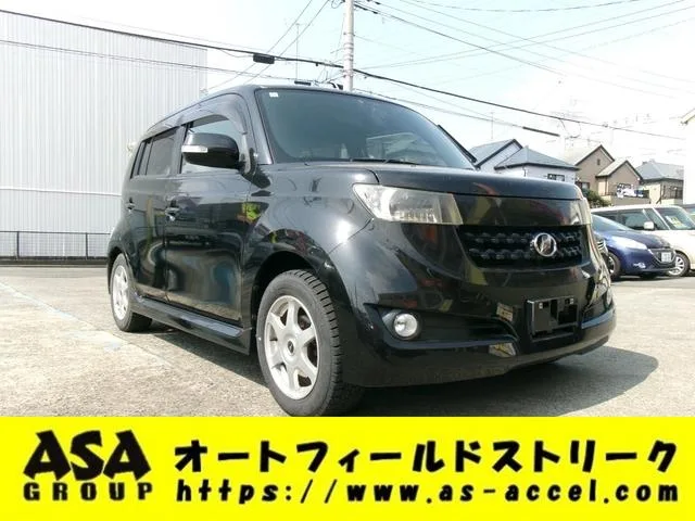 Toyota bB 2011 из Японии — купить под ключ